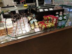 -VENCHI 闻绮(北京国贸商城店)