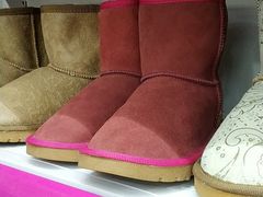 -大营西亚皮草新城