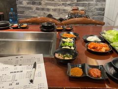 -肉甲韩国木炭烤肉(新壹街1店)