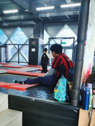 -零重力蹦床空间·滑梯·海洋球·团建(奥特莱斯店)