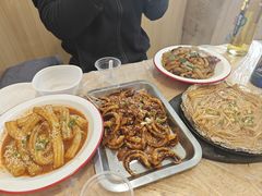 -郑记•不夜城烧烤•龙虾•虾蟹(黄鹤楼店)