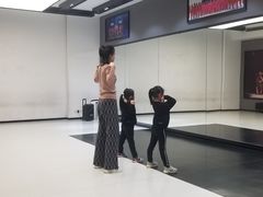 -潮童星少儿形体模特童模培训(上城校区)