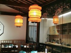 -荷塘秋月·本帮江浙菜(国权路店)