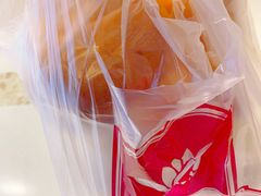 -白玉兰食品甜凤店(合生汇店)