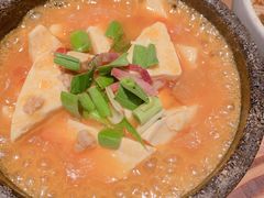 -云海肴·汽锅鸡·云南菜(天山百盛优客店)