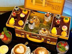 -广州万富希尔顿酒店·感趣自助餐厅·金秋蟹宴生蚝海鲜刺身