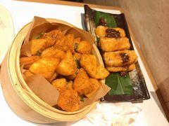 -老牌坊云南鱼豆花火锅(哈西万达店)