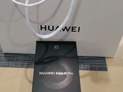 -华为授权体验店(万航渡路)