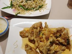 -老码头黑皮肘子锅包肉(赣水路店)
