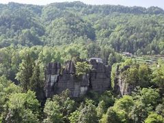 -梭布垭石林景区