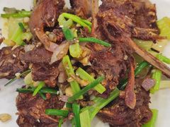 -江城燕子大排档(江汉路步行街店)