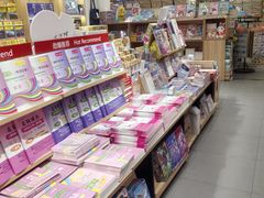-新华传媒教材书店(中山南二路)