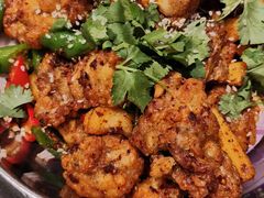 -上海外高桥皇冠假日酒店-地下停车场