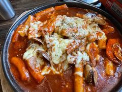 海鲜芝士炒年糕-MI WU FACTORY米屋美食工厂餐厅(绿地店)