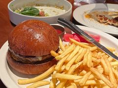 -MAGPIE喜鹊派餐厅(华侨城店)