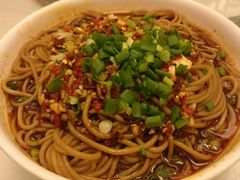 -雅苑餐厅干拌冒菜(建设巷小吃街店)