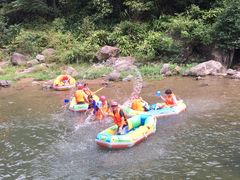 -安吉龙王山峡谷漂流