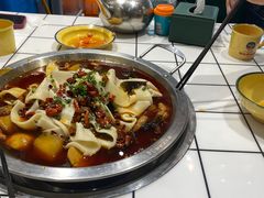 -晓彭肥肠鸡·泡椒鸡火锅(水木天地店)