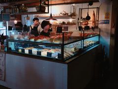 面包甜点陈列柜-仙峰天然面包(迎宾路店)