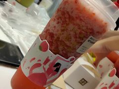 霸气冰淇淋草莓-奈雪的茶(漫广场店)