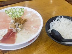 -桥香园过桥米线(国贸店)