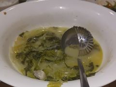 -严记小天府酸菜鱼(西四路店)