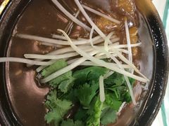 砂煲蟹肉鲍翅（尾勾）-新加坡泰园村酒楼直营(新华路店)