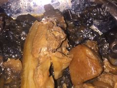 红焖五脚猪-龙泉人椰子鸡.糟粕醋.海南菜(三亚旗舰店)