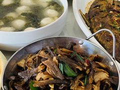 -丹水桥地锅鱼·翘嘴鲌·地方特色全鱼宴(丹江口大坝店)