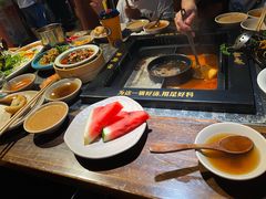 -老牌坊云南鱼豆花火锅(哈西万达店)