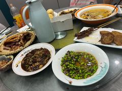 -宏利土菜馆(马山店)