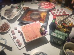 -二荆条·蜀鲜汇城市森林火锅