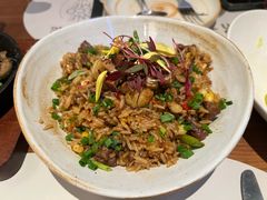 黑松露牛肉鹅肝炒饭-一沙一城·岩烤牛扒(深圳首店)