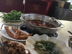 -武记碳锅鱼大盘鸡(杜岭街店)