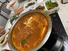 -海底捞火锅鲜切牛肉主题店(长寿路店)