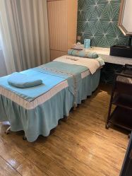 -PE SALON