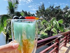 -亚龙湾喜来登·美景台大堂吧