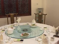 包厢-九花山烤鸭店