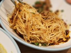 -小杨生煎(金山百联购物中心3楼店)