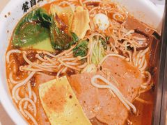 -蒙自源米线大王(东站店)