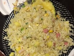 菠萝炒饭-巴四老城区炭火蛙锅(张江店)