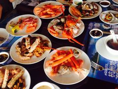 -荣誉国际酒店-云顶旋转餐厅