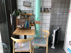 -蜜蜂小象·榴莲千层蛋糕(时代汇11栋店)
