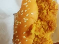 -麦当劳(军博店)