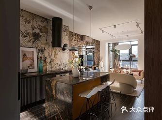 为了最大化公寓的狭小空间