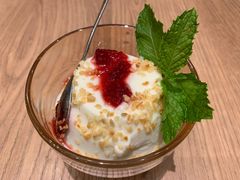 -玛格萝妮比萨屋(四平店)
