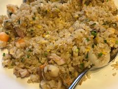 -臻鲜燕海鲜融合餐厅(金陵style店)