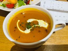 南瓜汤-HELLO 27 意面·沙拉·帕尼尼