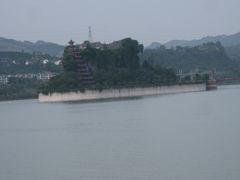 石宝寨远景-石宝寨