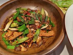 -阿瓦山寨·湘菜现炒·剁椒鱼头王(咸阳总店)